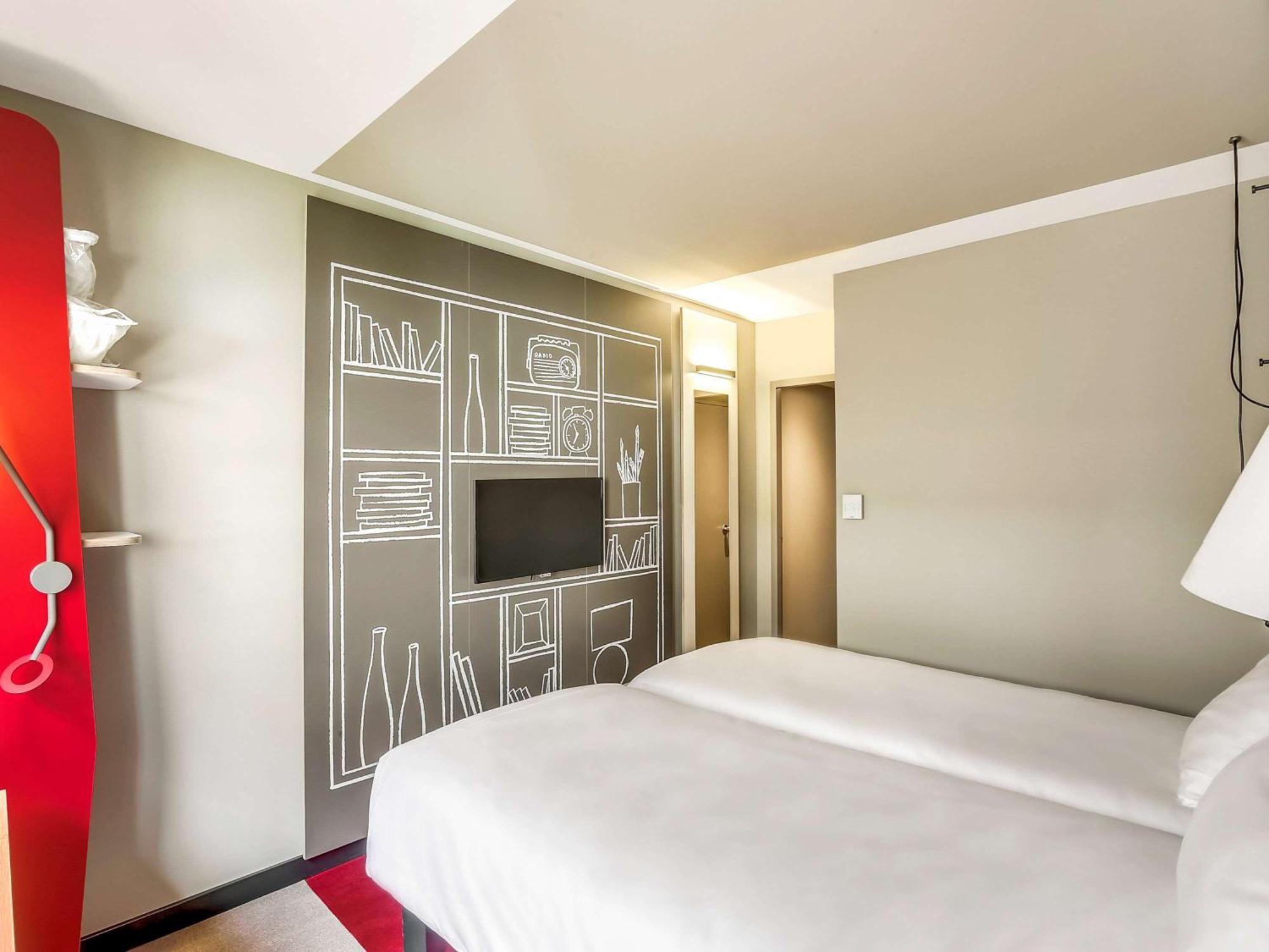 Ibis Bercy Village 12ème Hotel